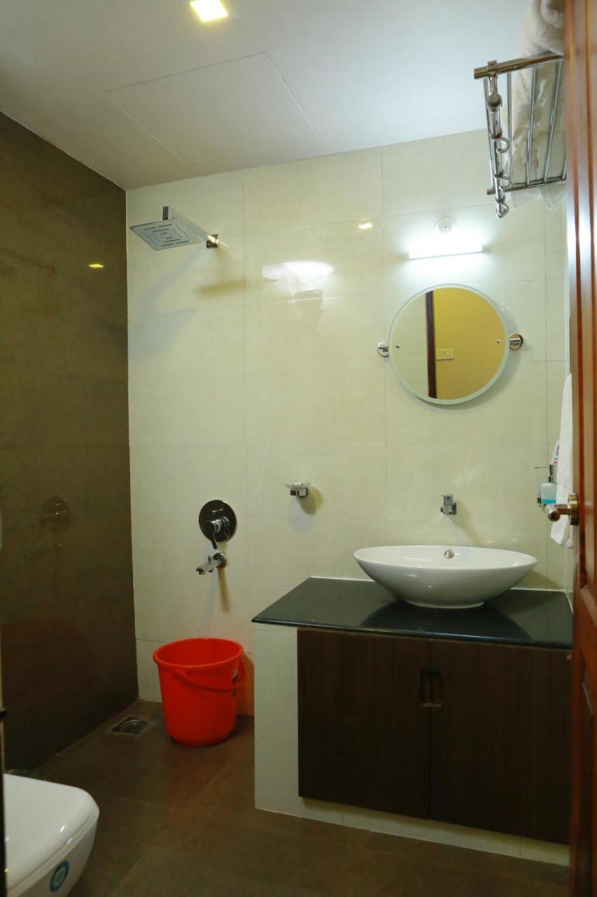 Global Backwater Resort โกลลัม ภายนอก รูปภาพ